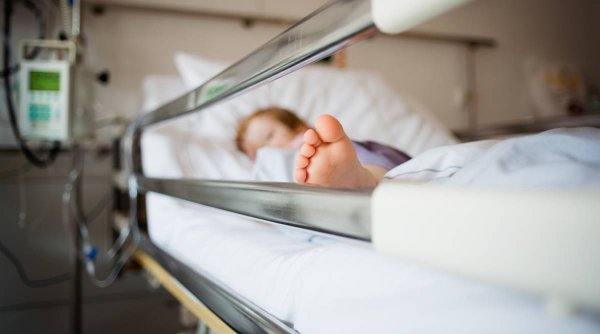 Un copil de 2 ani din Buzău a murit de rujeolă. Sunt peste 15.000 de îmbolnăviri de la începutul anului
