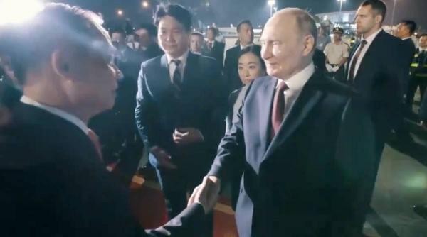Putin a ajuns în Vietnam. Este prima vizită de stat pe care o face în această țară după mai bine de 10 ani