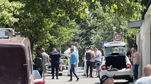 Atac la ambasada Israelului din Belgrad. Un bărbat a tras cu o arbaletă într-un polițist. A fost împușcat mortal