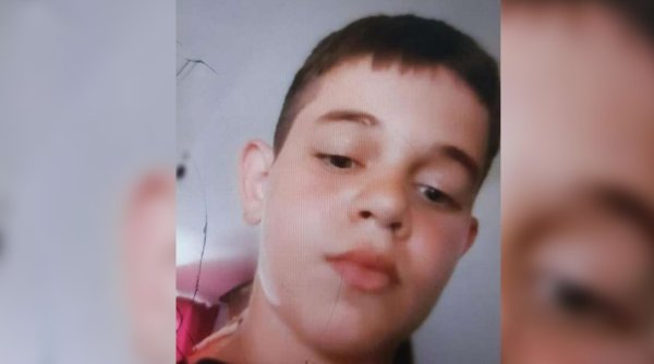 Poliţia caută un băiat de 11 ani, dat dispărut la Botoșani: trebuia să se întâlnească pe Pietonalul Unirii cu o rudă