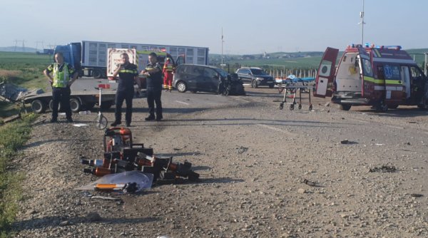 Accidentul cu cinci morţi din Suceava a fost produs de un şofer ucrainean care a adormit la volan