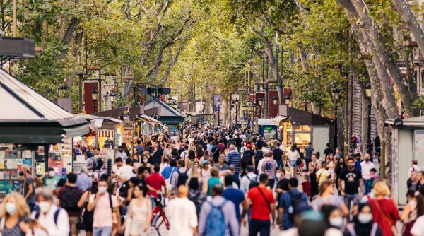 Cel mai vizitat oraș din Spania majorează taxa turistică. Câți bani vor plăti vizitatorii