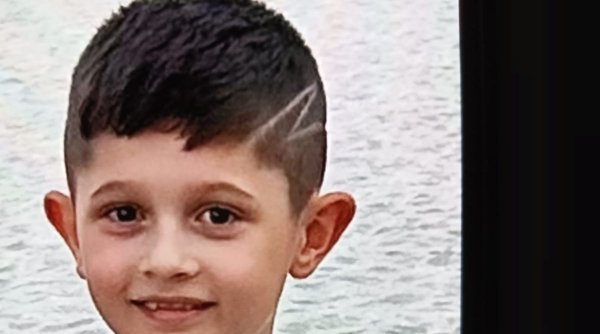 Poliţia caută un băiat de 9 ani care a dispărut din Galaţi