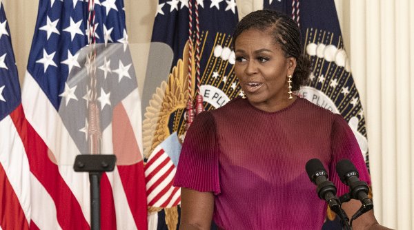 Sondaj Ipsos: Michelle Obama ar fi singura în măsură să îl învingă detașat pe Trump, dacă Biden se retrage din cursa petru Casa Albă