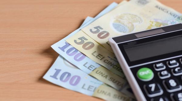 Cum pot românii să primească reduceri de taxe dacă cer bon fiscal la coafor sau la micile magazine