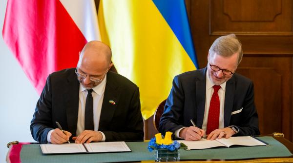 Denis Șmîhal și omologul său ceh au semnat acorduri pentru fabricarea de puști și muniție pe teritoriul ucrainean