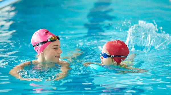 Bucură-te de beneficiile înotului: un sport pentru fiecare