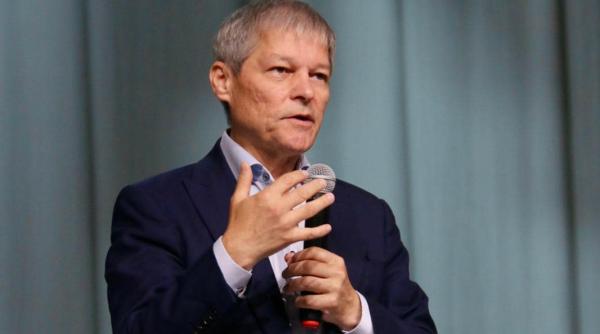 Dacian Cioloș se retrage din „politica de partid”: Văd acest sfârșit de mandat ca pe o nouă etapă