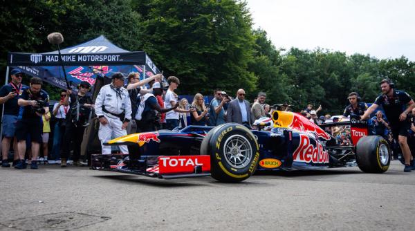 Formula 1: Red Bull Racing a sărbătorit 20 de ani. Cătălin Ghigea: „S-a lansat oficial și primul hypercar Red Bull, RB17”