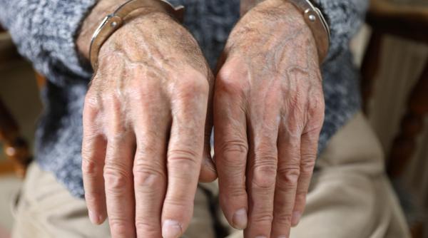 Un pensionar din Spania a fost condamnat la 18 ani de închisoare, după ce a trimis scrisori-capcană la ambasadele Ucrainei şi SUA