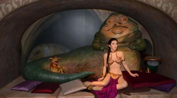 Bikinii purtați de Prințesa Leia în scena cu Jabba the Hutt s-au vândut pentru o sumă fabuloasă. O navă Star Wars a bătut recordurile