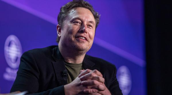 Fiica înstrăinată a lui Elon Musk îl acuză pe tatăl său de afirmații „complet false” despre copilăria ei: „Am fost hărțuită neîncetat”