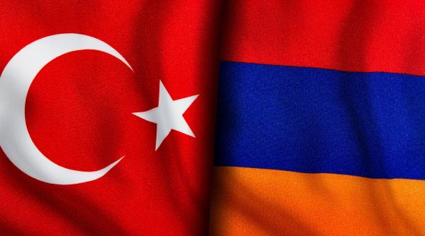  Armenii și turcii s-au întâlnit pentru prima dată la frontiera lor comună pentru a discuta despre normalizarea relațiilor