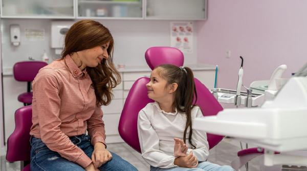 Cum să alegi cea mai bună clinică dentară pentru tine și familia ta 