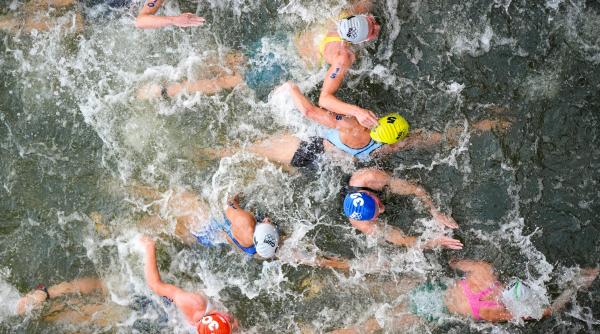  JO 2024: O sportivă belgiană a ajuns la spital, după ce a înotat în Sena