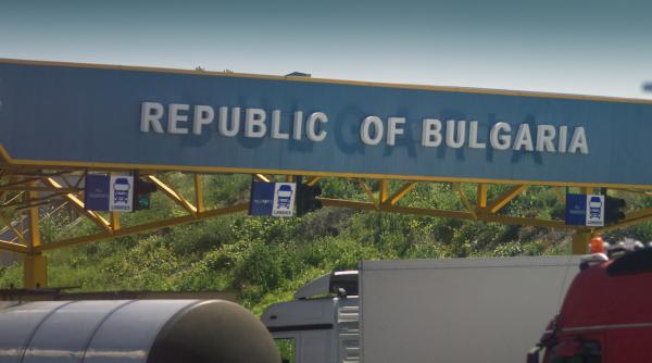 Atenționare de călătorie pentru românii care merg în Bulgaria: Mașinile vor fi dezinfectate la graniță. Cât este taxa