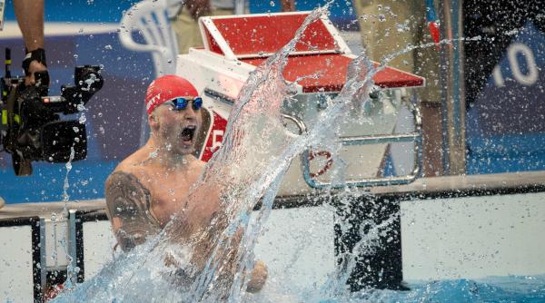 Sportivii din Satul Olimpic au găsit viermi în mâncare, acuză înotătorul britanic Adam Peaty