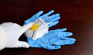 Ne protejează sau nu mănușile de unică folosință? Avertisment de ultimă oră făcut de medicii germani