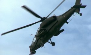 Un elicopter în care se aflau oficiali greci, perturbat de aeronave turce