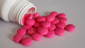 Ibuprofenul, testat ca potențial tratament pentru COVID-19
