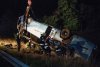 Update: Unul din cele mai sângeroase accidente din Europa. Un autocar a &quot;zburat&quot; peste un pod şi a căzut într-o groapă: 39 de morţi şi 10 răniţi, în Italia 219270