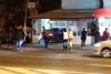 Un tânăr de 18 din Bârlad, cu un minor în maşină, a intrat cu bolidul direct într-o cafenea 733967