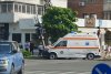 O ambulanță aflată în misiune a fost implicată într-un accident, în Slatina. A ricoșat într-un semafor 848541