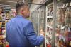 Marcel Ciolacu, vizită-control într-un supermarket: "Cele mai mari scăderi de preţ sunt la cartofii noi, apoi la pâine, telemea, făină și mălai" 850675