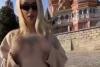 Ucraineancă dată în urmărire, după ce a pozat topless în Piaţa Roşie din Moscova 887789
