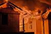 Incendiu de proporții la locuința unor vârstnici, în Gura Humorului | Casa și o anexă gospodărească, distruse complet 901612