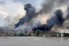 Un incendiu de proporții a izbucnit la un depozit de materiale plastice din Târgu Jiu. Focul se extinde rapid 913135