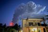  Vulcanul Etna a erupt iar. Aeroportul din Catania a redus numărul zborurilor de sosire  915853